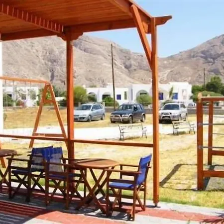 Santorini Breeze Отель