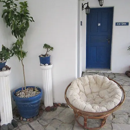 Santorini Breeze فندق