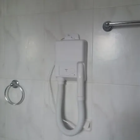 Santorini Breeze فندق بيريسا