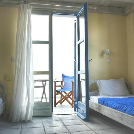 Santorini Breeze