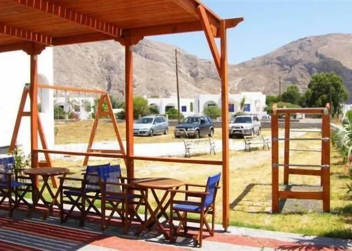 Santorini Breeze Hotel